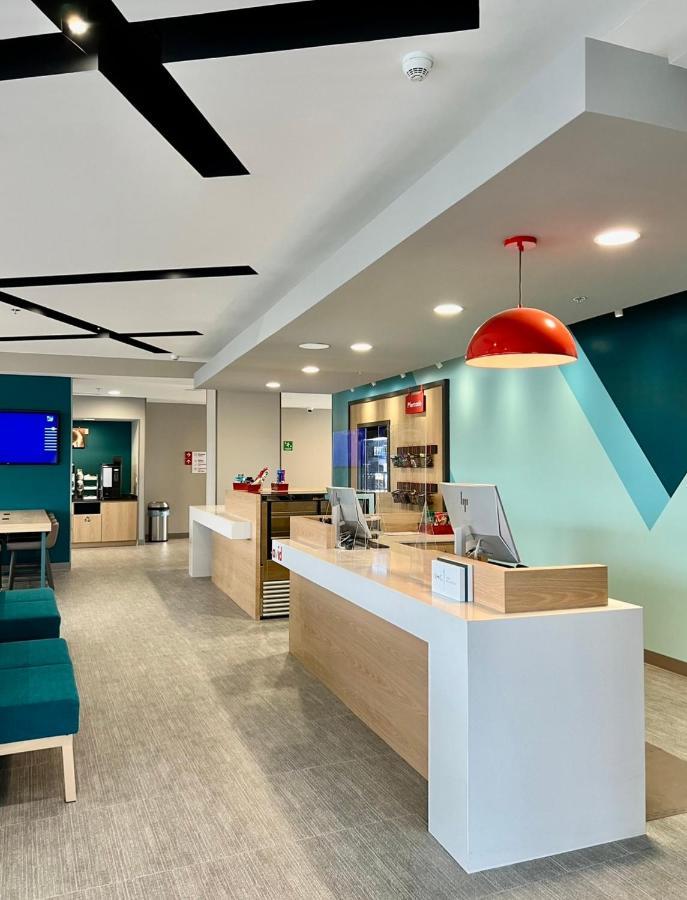 Avid Hotels - Guadalajara Av Vallarta Pte By Ihg سابوبان المظهر الخارجي الصورة