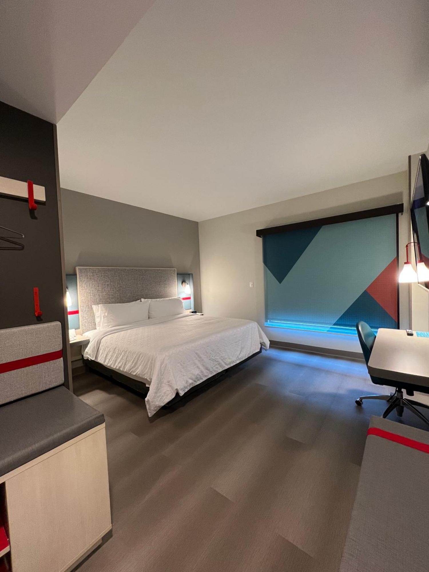 Avid Hotels - Guadalajara Av Vallarta Pte By Ihg سابوبان الغرفة الصورة